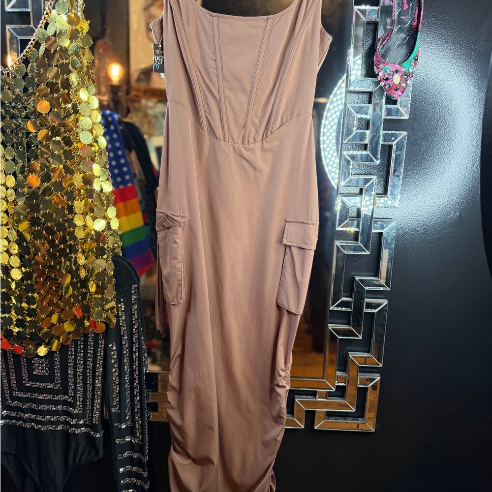 Elegant Mauve Sleeveless Dress